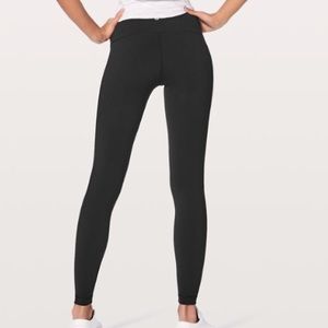 Lululemon size 6 Wunder under high rise